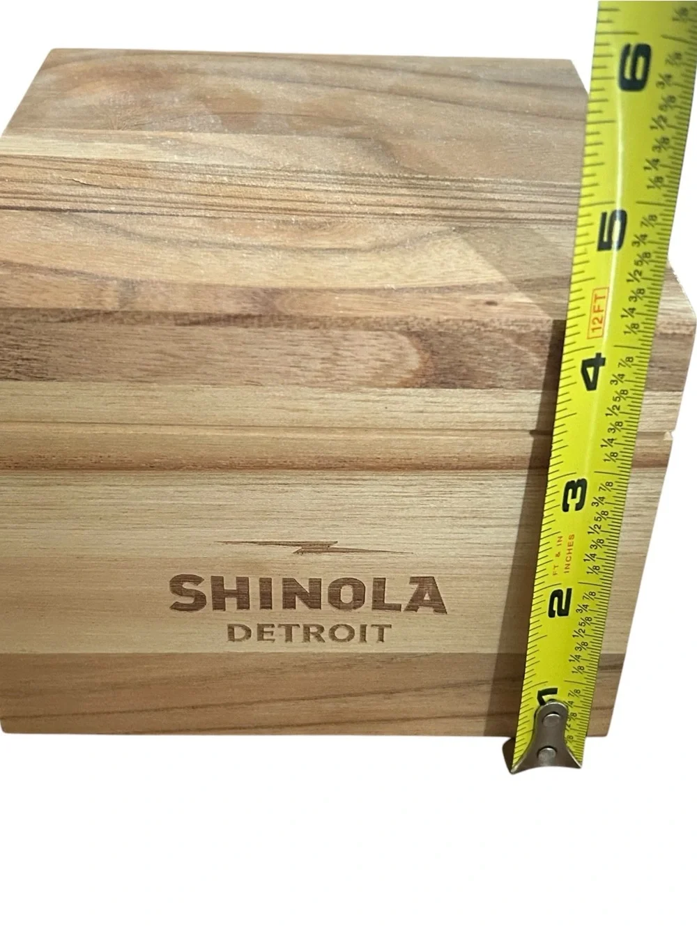 Shinola Detroit Wood Watch Box Case Display Storage Box White Pillow &‎ Booklets